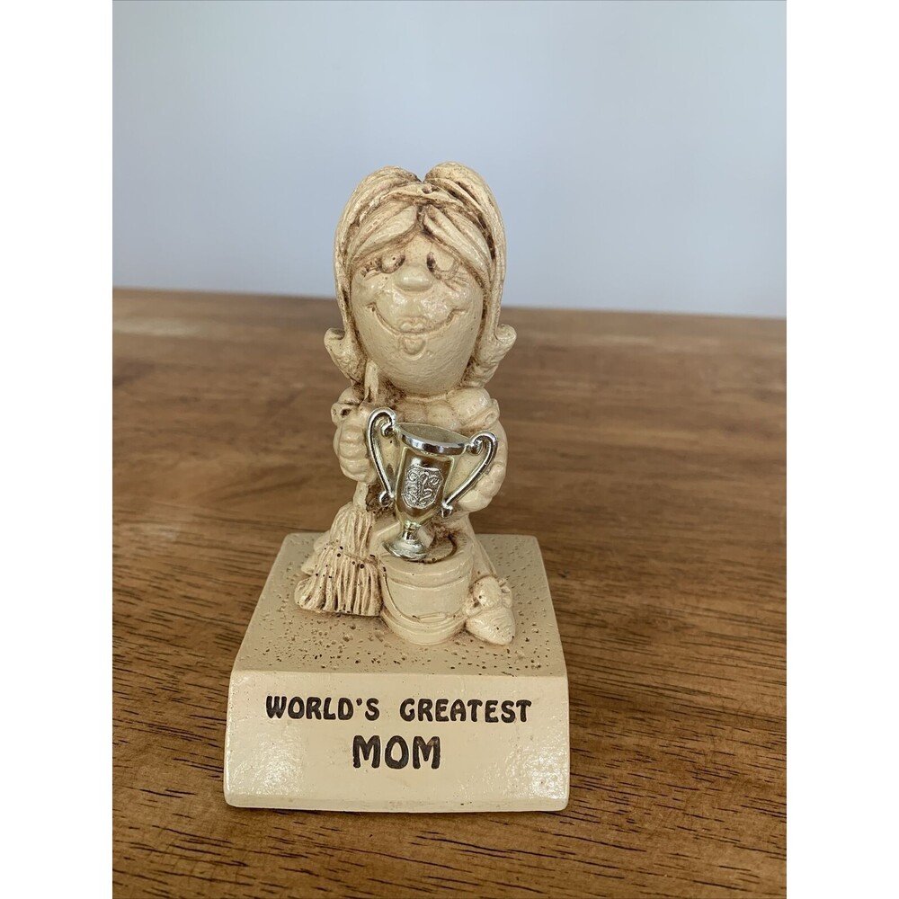 WORLDS GREATEST MOM‎ W-135 Figurine Statue Figure PAULA 1970 Vintage So Cute